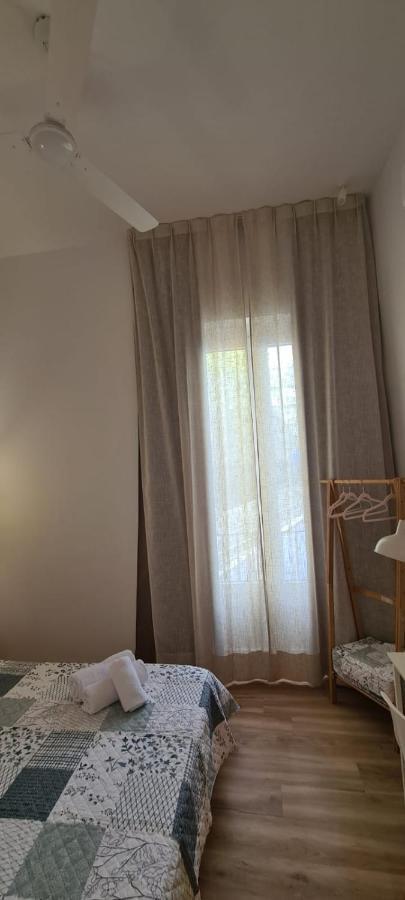 Hostal Andrea Sol マドリード エクステリア 写真